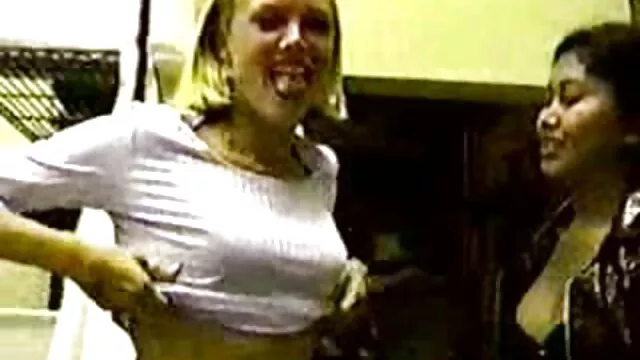 Schwester reife frauen pornpics leckt Schritt Bruder ' s Schwanz und bekommt eine Gesichtsbehandlung