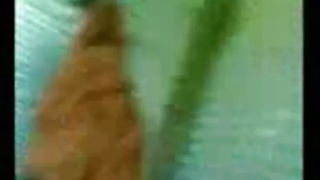 Kein Höschen reife milf pornos upskirt Tanz